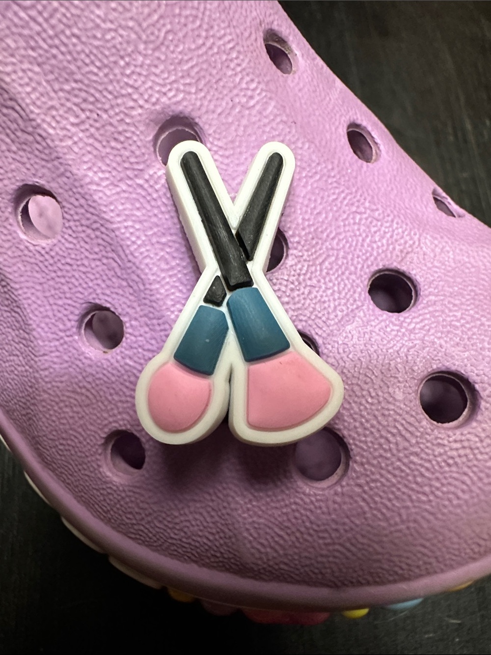 Makeup brushes shoe charm